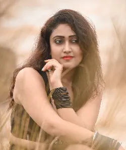 Jaya Pandey: Celebrated Actress Making Waves in Bhojpuri